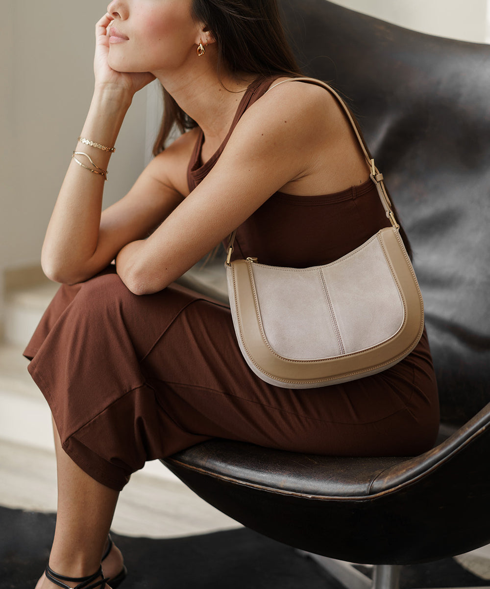 lifestyle-portrait-2-cuir-suede-beige