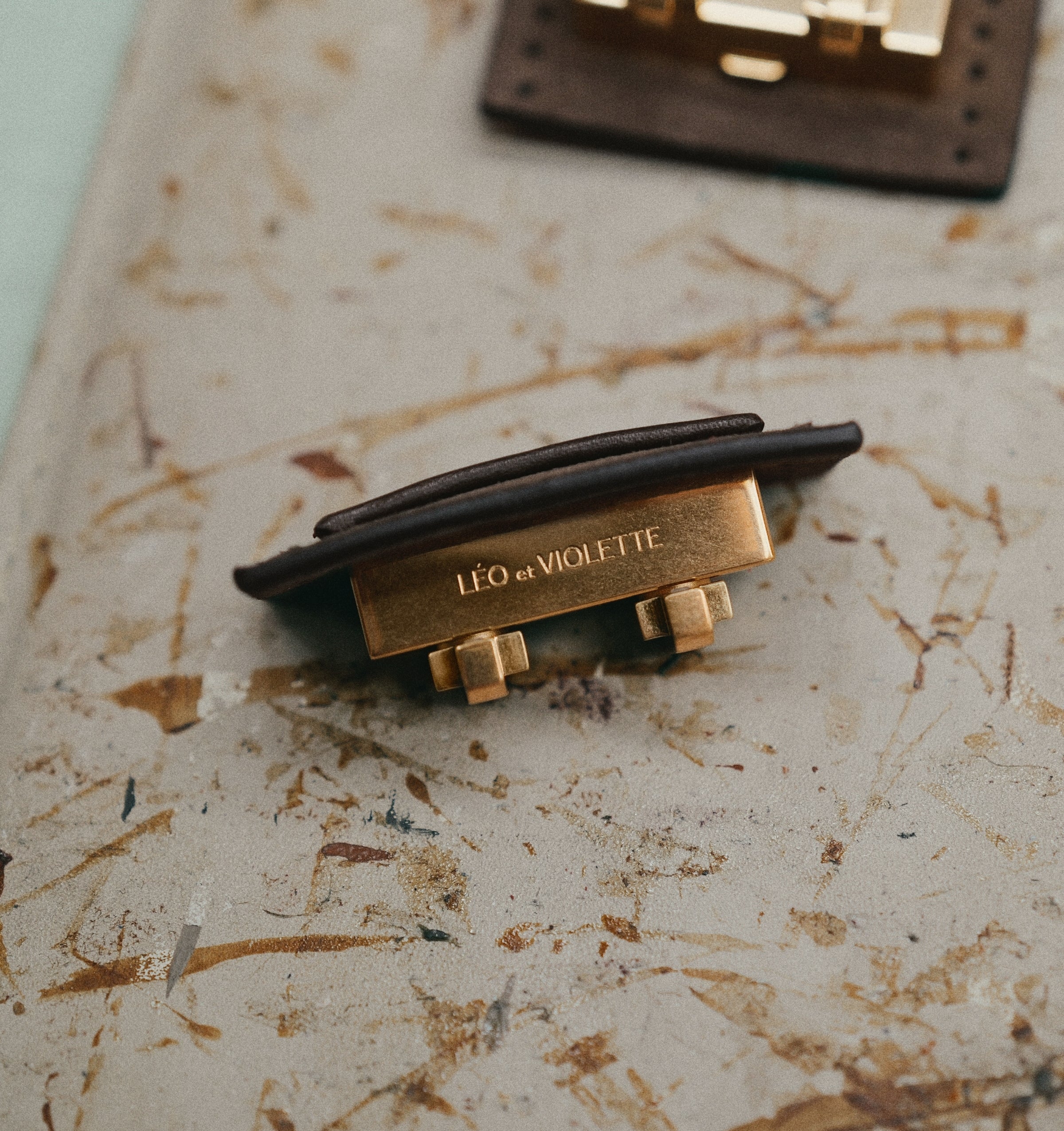 Léo et Violette - Elegant and accessible leather goods